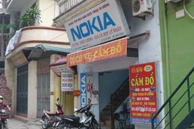 Nổ lớn trước hiệu cầm đồ lúc nửa đêm