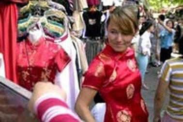 Sản phẩm dệt may Trung Quốc ứ đọng tại các cảng của EU