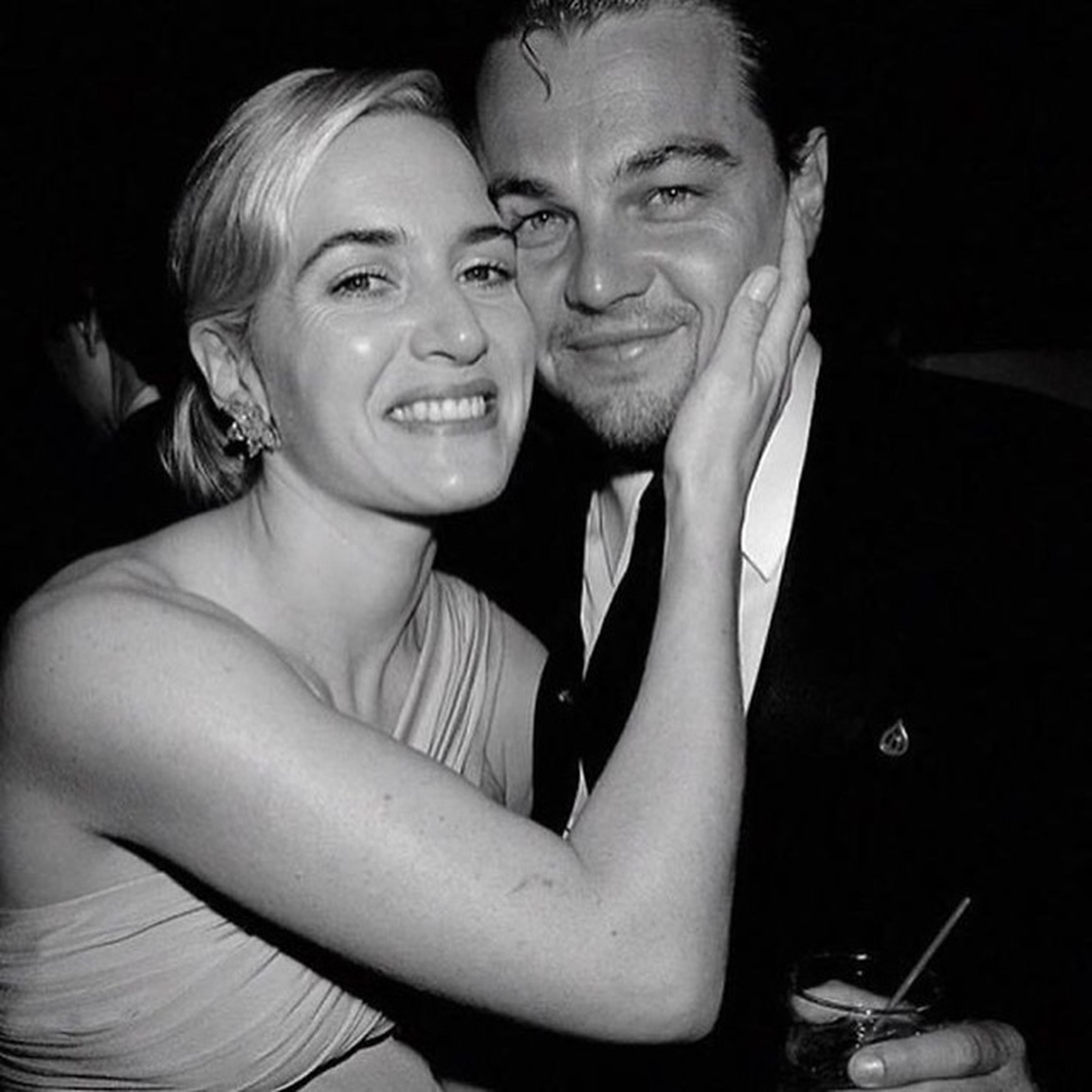 Kate Winslet khóc không nín được khi gặp lại Leonardo DiCaprio - 8 Kate Winslet khóc không nín được khi gặp lại Leonardo DiCaprio - 8
