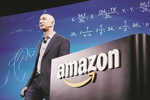 Doanh thu "bùng nổ", Jeff Bezos vẫn bất ngờ từ chức khỏi ghế CEO của Amazon