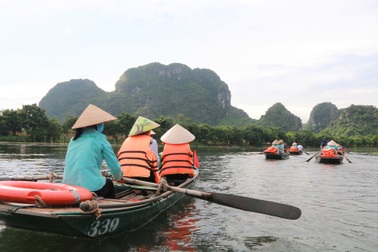 Hàng nghìn lái đò ở di sản thế giới Tràng An thất nghiệp vì Covid-19