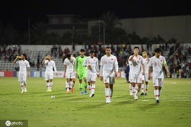 Báo Trung Quốc nói “may mắn” khi đội nhà không gặp đội tuyển Việt Nam