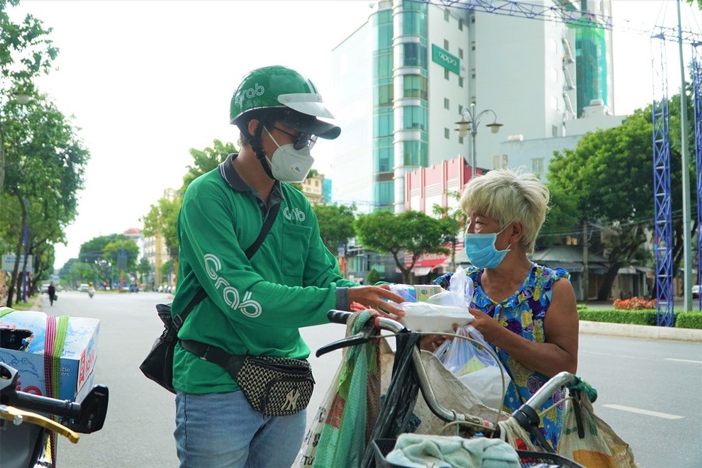 Cần Thơ: Miễn phí xét nghiệm SARS-CoV-2 cho shipper - 1 Cần Thơ: Miễn phí xét nghiệm SARS-CoV-2 cho shipper - 1