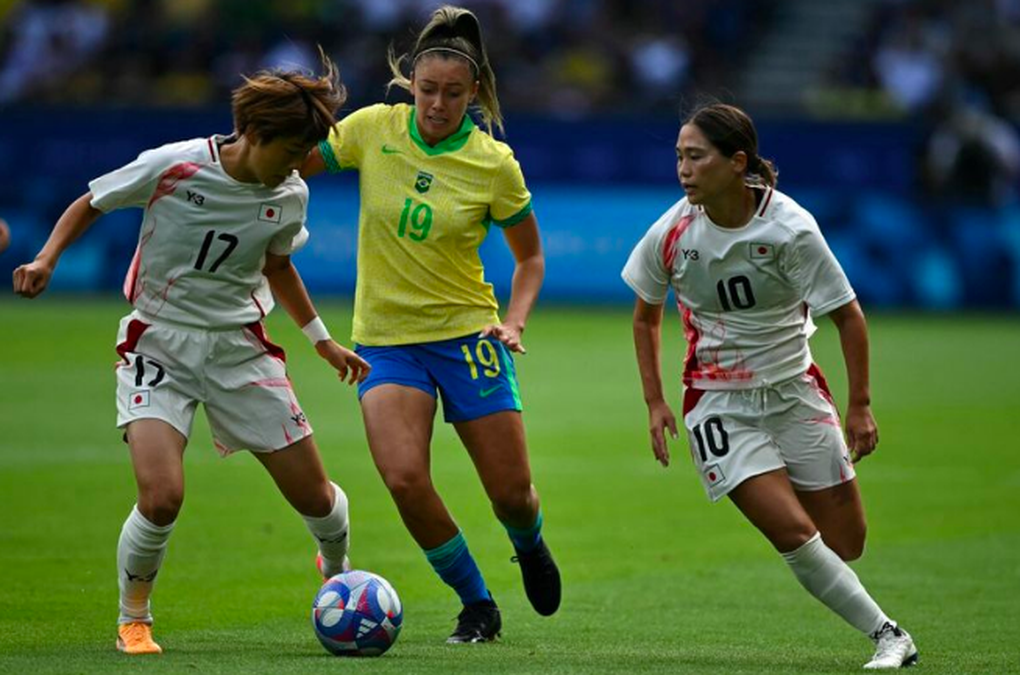 Bóng đá nữ Olympic: Nhật Bản thắng Brazil, Tây Ban Nha và Mỹ vào tứ kết - 1