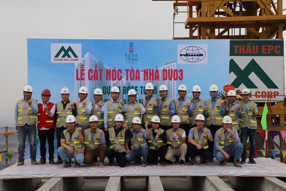 Nhiều ưu đãi hấp dẫn nhân dịp cất nóc tòa DV03 dự án Rose Town - 2 Nhiều ưu đãi hấp dẫn nhân dịp cất nóc tòa DV03 dự án Rose Town - 2