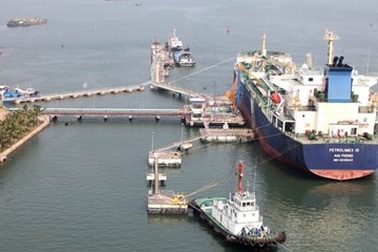 Nhập khẩu xăng dầu: Tình huống khác thường phải có giải pháp khác thường