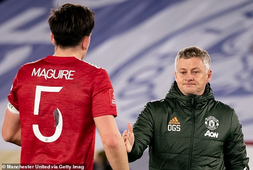 Hàng thủ đá như đùa, Man Utd chi tiền tấn mua chiến thần Real Madrid - 2 Hàng thủ đá như đùa, Man Utd chi tiền tấn mua chiến thần Real Madrid - 2