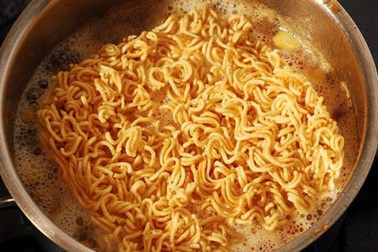 Hơn 20% mẫu rau quả, mỳ có axit Oxalic