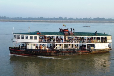 Chìm phà tại Myanmar, gần 50 người chết và mất tích