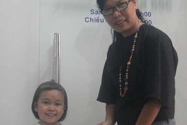 Bạn đọc báo Dân trí ủng hộ nữ thí sinh nặng 16kg