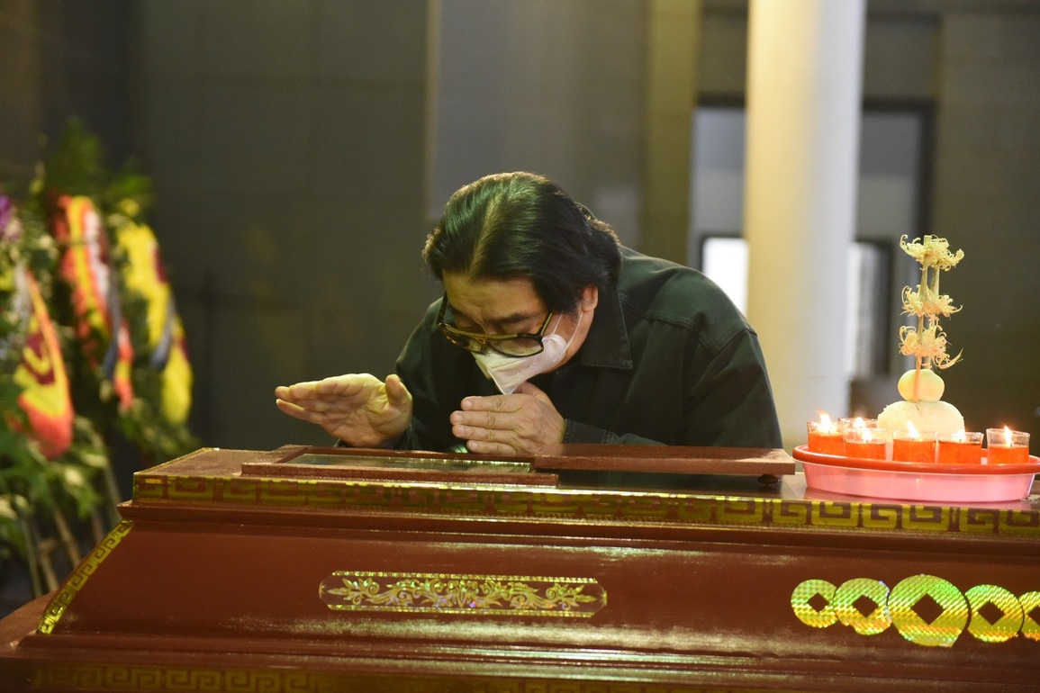 Những năm tháng cuối đời bình dị, an yên của NSƯT Minh Trí bên vợ con - 3 Những năm tháng cuối đời bình dị, an yên của NSƯT Minh Trí bên vợ con - 3