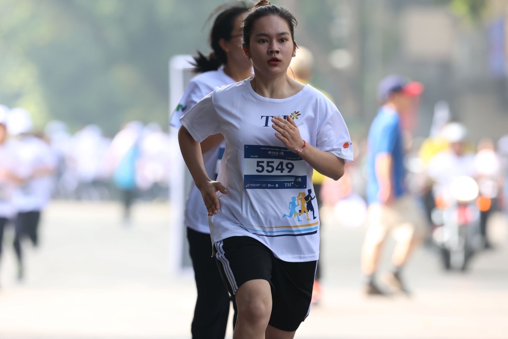 Cuộc thi ảnh, video Ấn tượng S-Race hút giới trẻ - 2 Cuộc thi ảnh, video Ấn tượng S-Race hút giới trẻ - 2