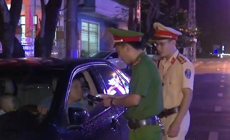 Biên bản xử phạt vi phạm giao thông bị “treo” nhiều tháng - 1 Biên bản xử phạt vi phạm giao thông bị “treo” nhiều tháng - 1