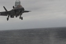 Tàu sân bay Mỹ lần đầu đưa "Tia chớp" F-35 tới Thái Bình Dương