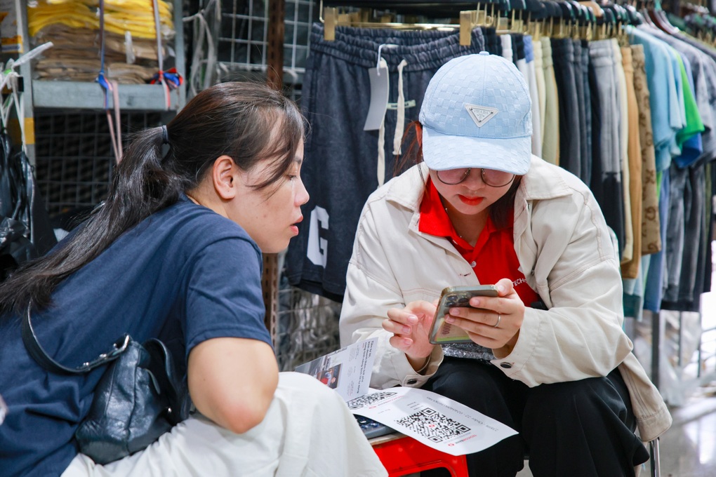 Techcombank khởi động Tuần lễ sinh lời tự động tại Hà Nội và TPHCM - 3 Techcombank khởi động Tuần lễ sinh lời tự động tại Hà Nội và TPHCM - 3