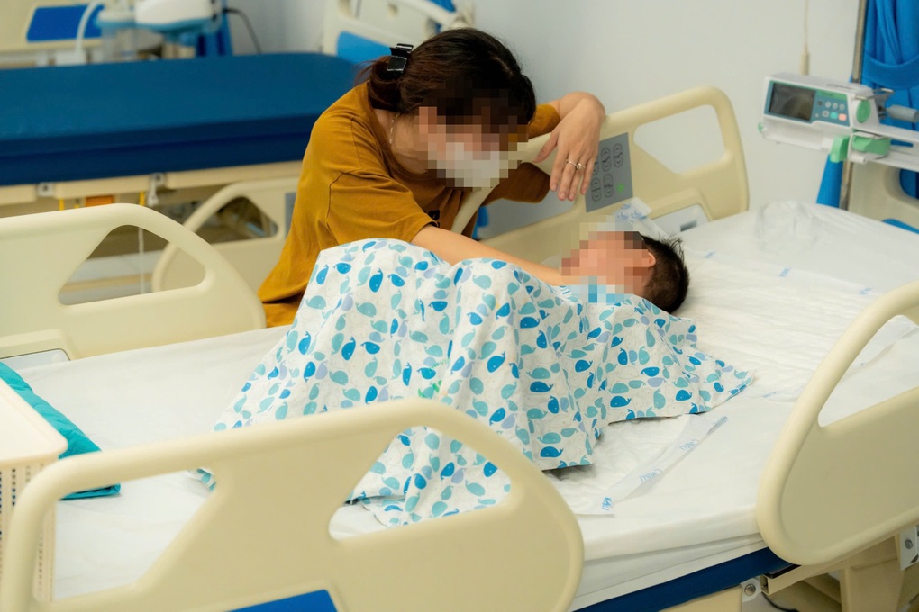Vụ ô tô tông liên hoàn ở Hà Nội: 2 cháu bé bị thương hiện ra sao? - 1 Vụ ô tô tông liên hoàn ở Hà Nội: 2 cháu bé bị thương hiện ra sao? - 1