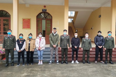 "Camera chạy bằng cơm" tố giác đường dây đưa 3 cô gái sang Trung Quốc