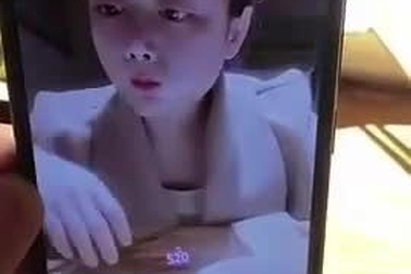 Sự thật đằng sau vẻ xinh đẹp trên những video livestream