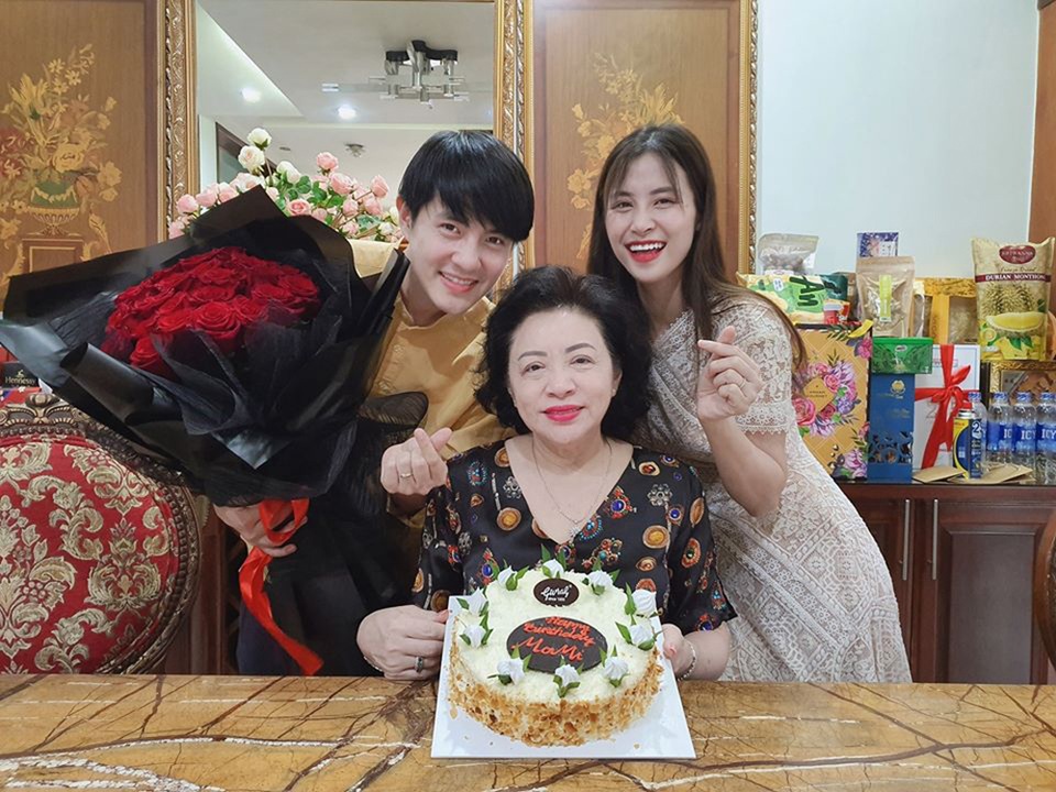 Cuộc sống hôn nhân Đông Nhi - Ông Cao Thắng sau “đám cưới thế kỷ” - 10 Cuộc sống hôn nhân Đông Nhi - Ông Cao Thắng sau “đám cưới thế kỷ” - 10