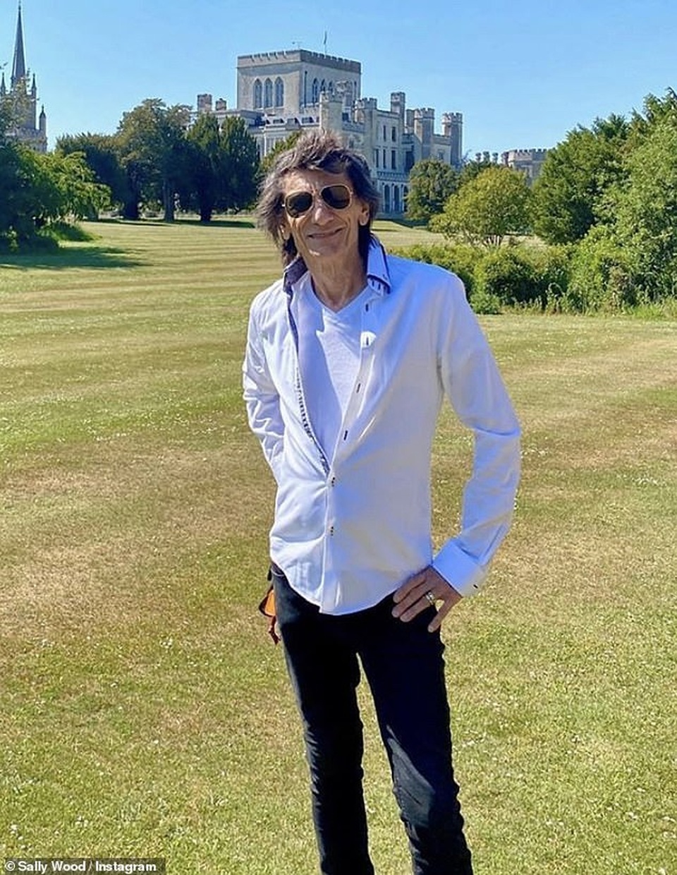 Rocker U80 Ronnie Wood khoe ảnh cặp sinh đôi 4 tuổi - 2 Rocker U80 Ronnie Wood khoe ảnh cặp sinh đôi 4 tuổi - 2