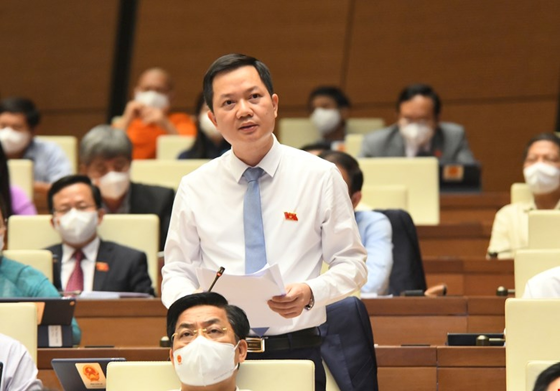 Ngân hàng thừa tiền, không để chảy vào kinh tế là sự lãng phí phát triển - 5 Ngân hàng thừa tiền, không để chảy vào kinh tế là sự lãng phí phát triển - 5