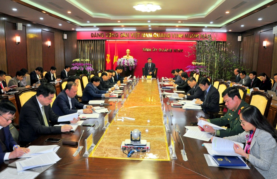 Bí thư Quảng Ninh ra tối hậu thư trong nỗ lực phòng chống vi rút Corona - 1 Bí thư Quảng Ninh ra tối hậu thư trong nỗ lực phòng chống vi rút Corona - 1