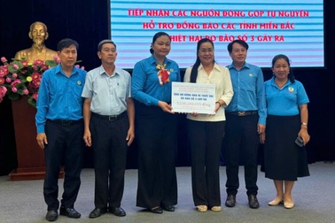 Sở LĐ-TB&XH TPHCM ủng hộ đồng bào bị thiệt hại do bão lũ 1,1 tỷ đồng