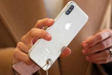 iPhone cao cấp đang ế ẩm, giá giảm đến 4 triệu đồng