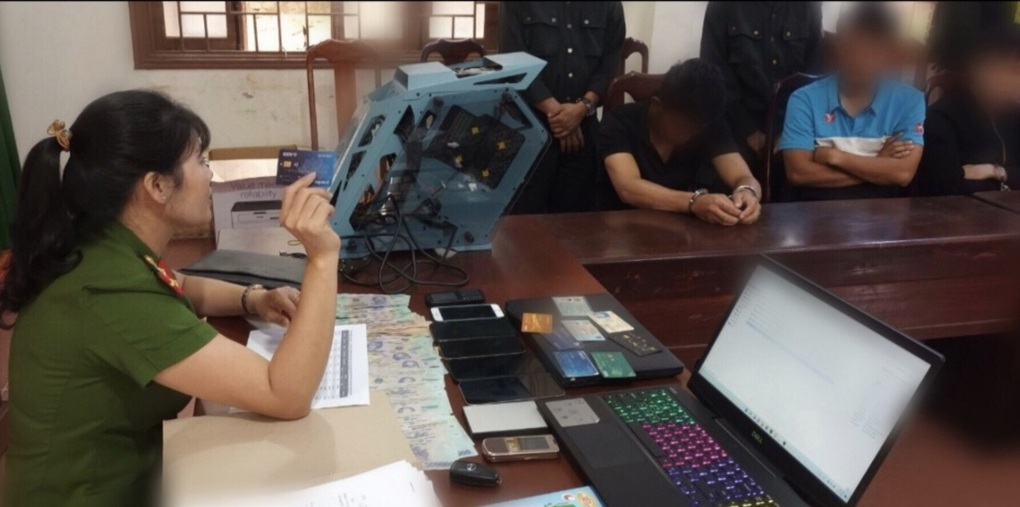 Phá đường dây cá độ bóng đá lớn nhất Đắk Nông - 1 Phá đường dây cá độ bóng đá lớn nhất Đắk Nông - 1