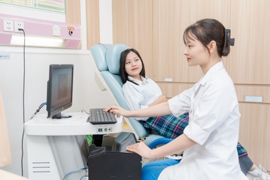Đau bụng kinh dữ dội có thể là dấu hiệu của bệnh phụ khoa tiềm ẩn
