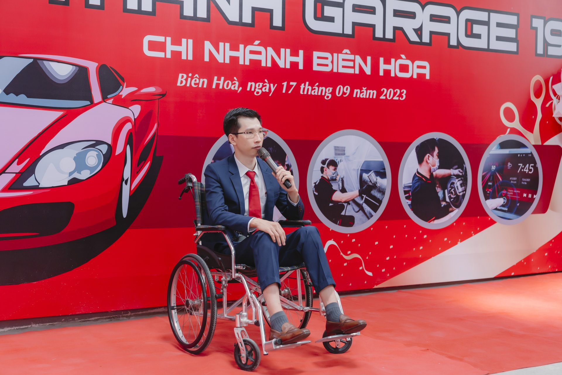 Hành trình làm chủ 2 công ty của người đàn ông khuyết tật - 6 Hành trình làm chủ 2 công ty của người đàn ông khuyết tật - 6