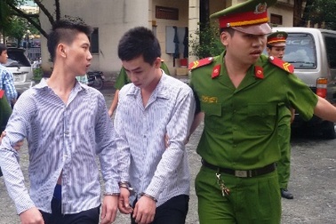 Nhậu say, thiếu nữ bị hai thanh niên thay nhau hãm hại