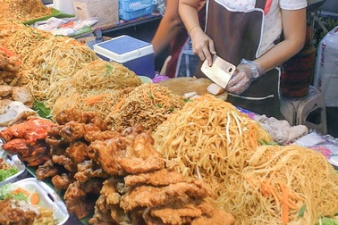 Ẩm thực Phuket hấp dẫn du khách