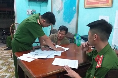 Người mang súng, dao sang truy sát cả nhà em gái là phó giám đốc nghỉ hưu