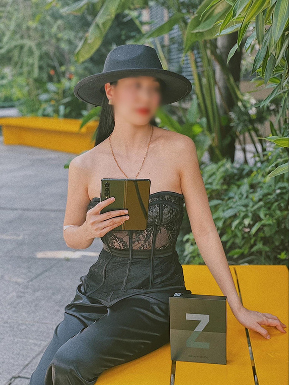 Mẹ kế bạo hành bé gái 8 tuổi thường khoe gì trên trang cá nhân? - 2 Mẹ kế bạo hành bé gái 8 tuổi thường khoe gì trên trang cá nhân? - 2