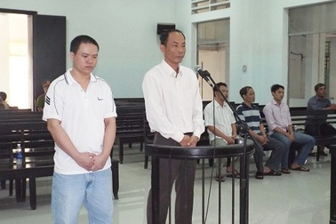 Vụ “ăn chặn” trầm kỳ: Nguyên Trưởng công an huyện lại hầu tòa