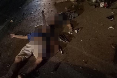 Xe máy kẹp 3 đối đầu xe khách, 3 thanh niên cùng chết thảm