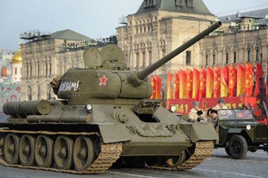 Ngày này trên quê hương Cách mạng Tháng Mười...