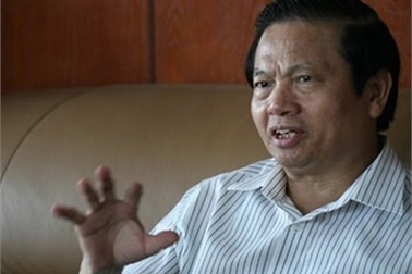 Phải loại bỏ nạn “trấn lột mềm” và “bệnh cánh hẩu” trong Đảng