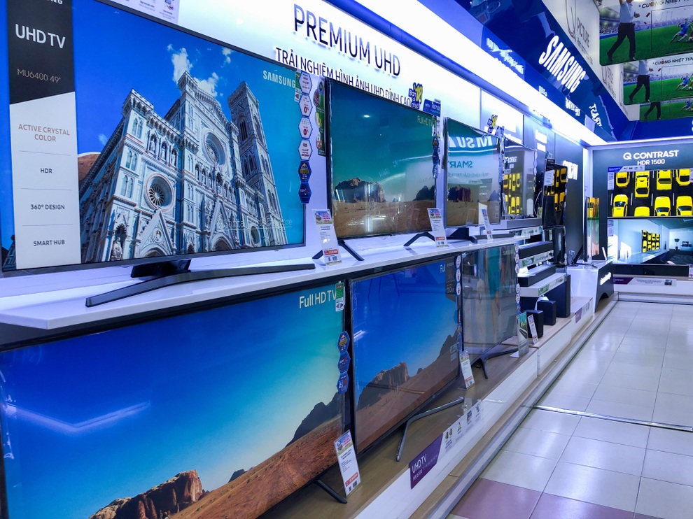 Thị trường TV sôi động những ngày cận kề mùa Euro - 1 Thị trường TV sôi động những ngày cận kề mùa Euro - 1