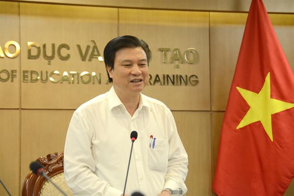 Căng mình chấm thi ở điểm nóng Covid: Nhiều tỉnh đã chấm xong môn Văn - 1 Căng mình chấm thi ở điểm nóng Covid: Nhiều tỉnh đã chấm xong môn Văn - 1