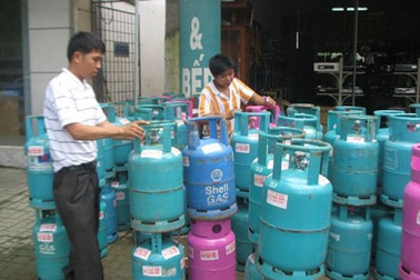 Bộ trưởng Huệ: Cân nhắc giảm thuế nhập khẩu gas xuống 2%