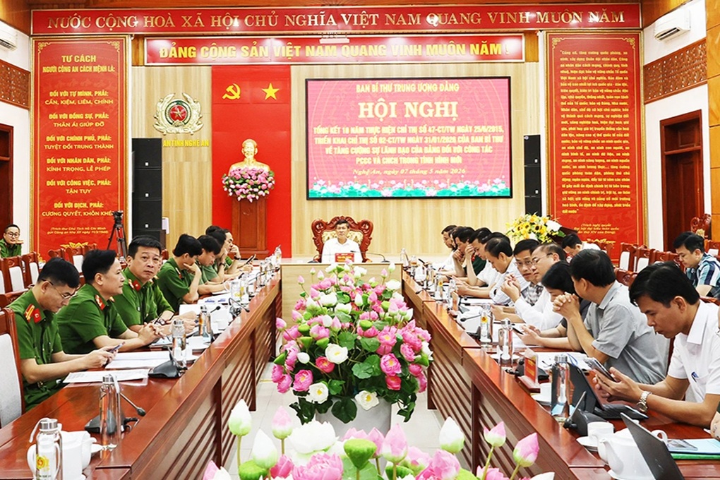 Yêu cầu giảm hội họp, không đọc lại báo cáo - 2