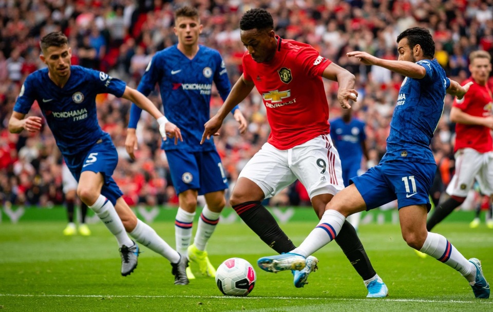 Man City - Man Utd: Kẻ rong chơi, người vất vả - 3 Man City - Man Utd: Kẻ rong chơi, người vất vả - 3