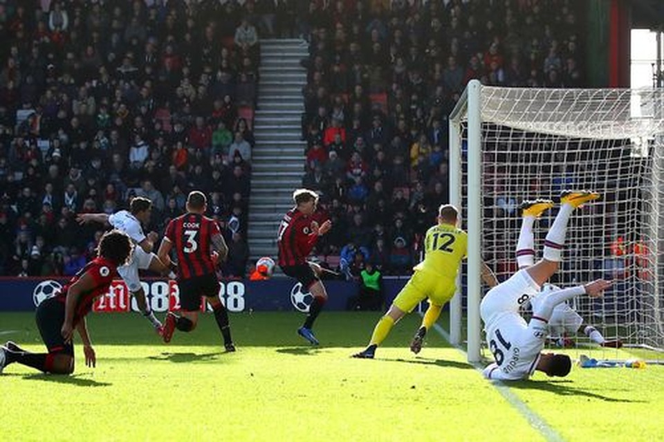 Bournemouth 2-2 Chelsea: Alonso cứu Chelsea thoát thua - 2 Bournemouth 2-2 Chelsea: Alonso cứu Chelsea thoát thua - 2