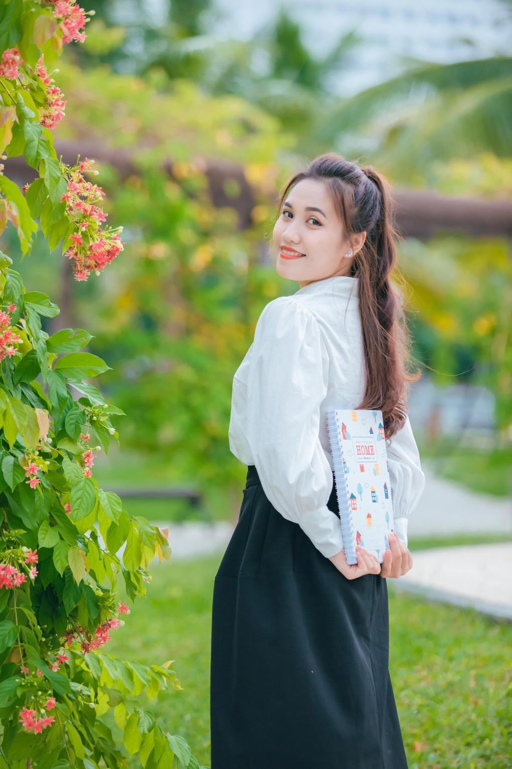 Đọ nhan sắc các nữ cán bộ Đoàn xứ Thanh - 6