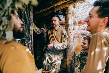 Lữ đoàn Ukraine dùng máy kiểm tra nói dối để tuyển lính nước ngoài