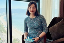 Nữ nhà văn kể chuyện "lưng người thăm thẳm": Tình thương trong nghịch cảnh