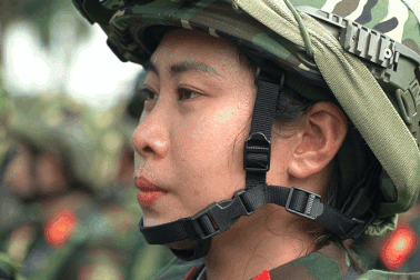 Mẹ bỉm sữa viết đơn tình nguyện tham gia tập luyện diễu binh dịp lễ 30/4