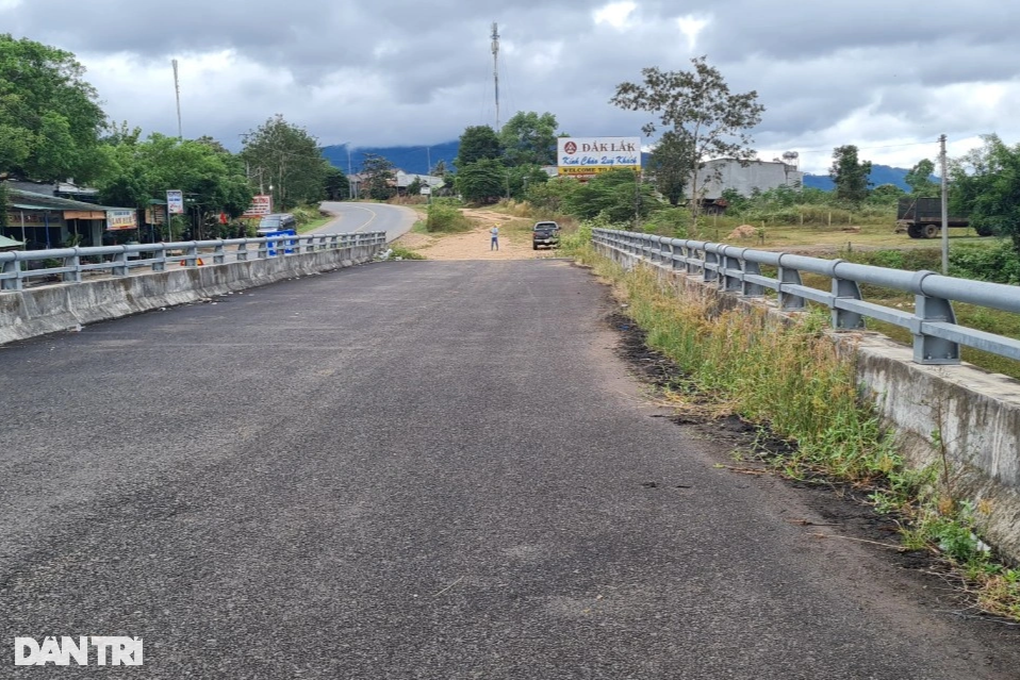 Dự án cầu nối Đắk Lắk và Gia Lai bị thu hồi vốn, dở dang suốt 4 năm - 1 Dự án cầu nối Đắk Lắk và Gia Lai bị thu hồi vốn, dở dang suốt 4 năm - 1